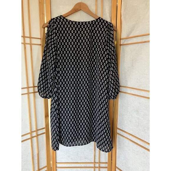 Lulus Shifting Dears Cold Shoulder Shift Black & White Print Dress Small, Lined - Picture 7 of 12
